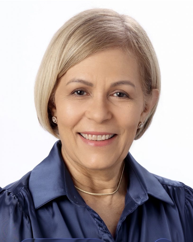 Wanda-Mercado-Triple-S